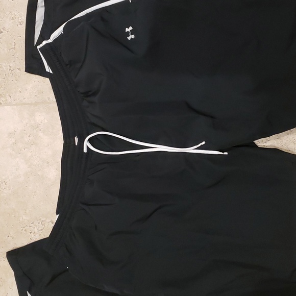 Mens Under Armour Black and White Jogging Pants Size XL - Picture 2 of 5